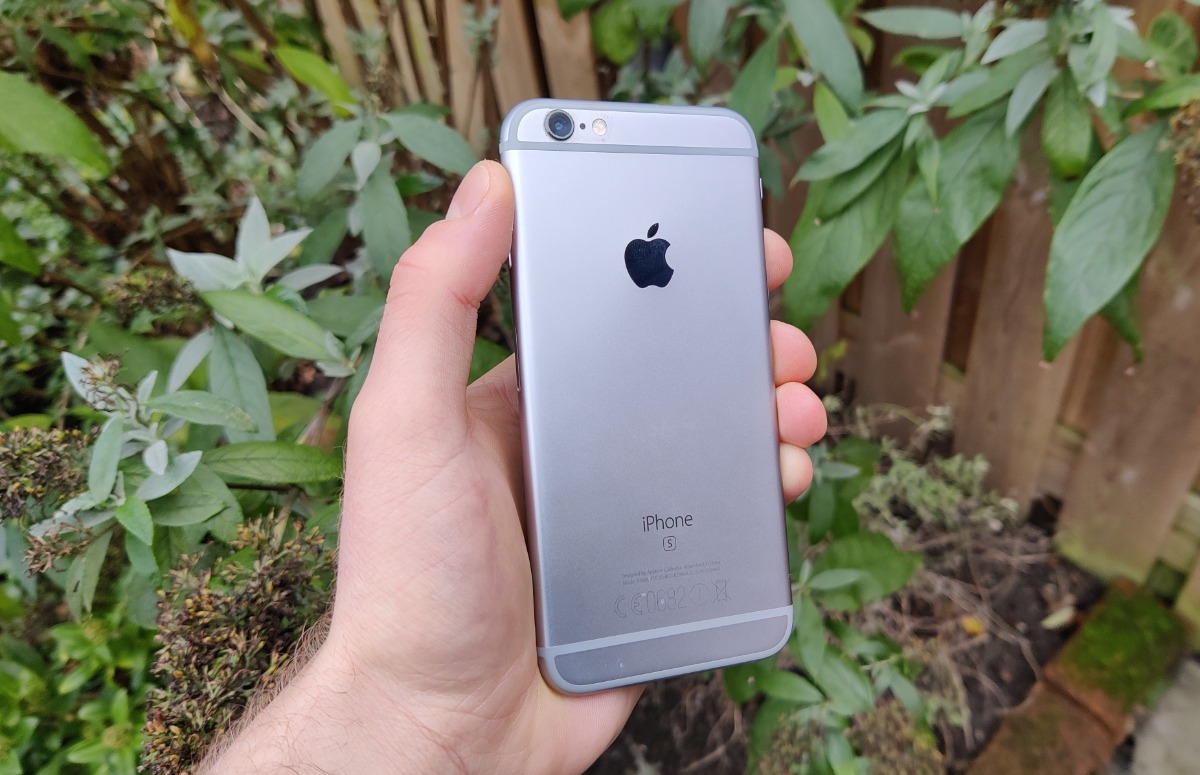 Wijden Zonnig Aannemelijk Review-update: iPhone 6S in 2021 is goedkoop, maar alsnog duur