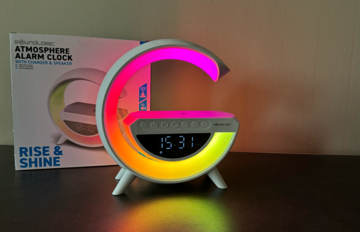 Action alarm clock: wake up naturally with a charged iPhone Action alarm clock: wake up naturally with a charged iPhone