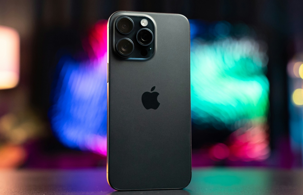 iPhone 16 buy price analysis
