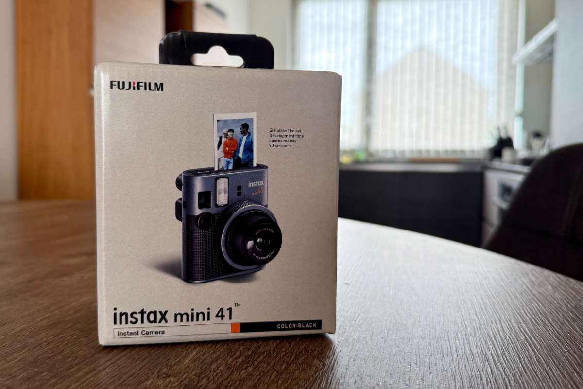 Fujifilm instax mini 41: de camera waarbij mislukte foto’s nog steeds leuk zijn