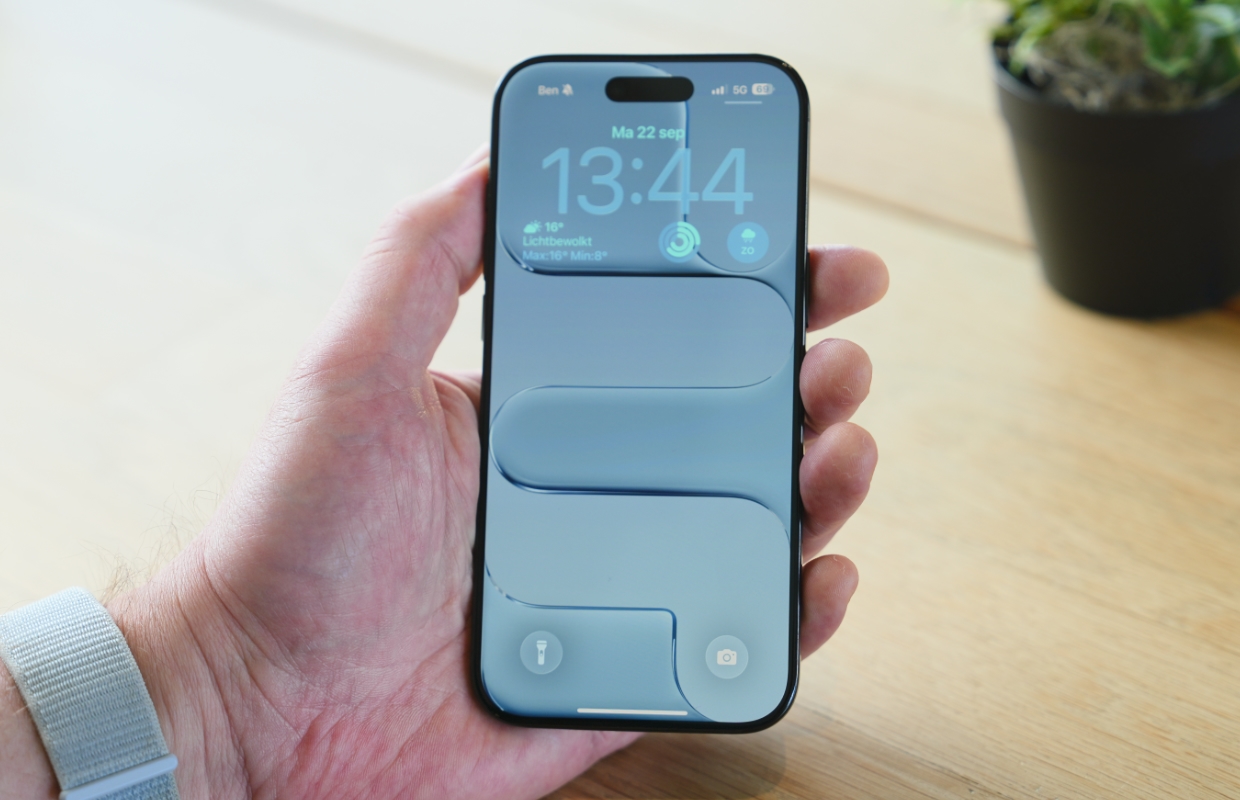 iPhone Air Battery